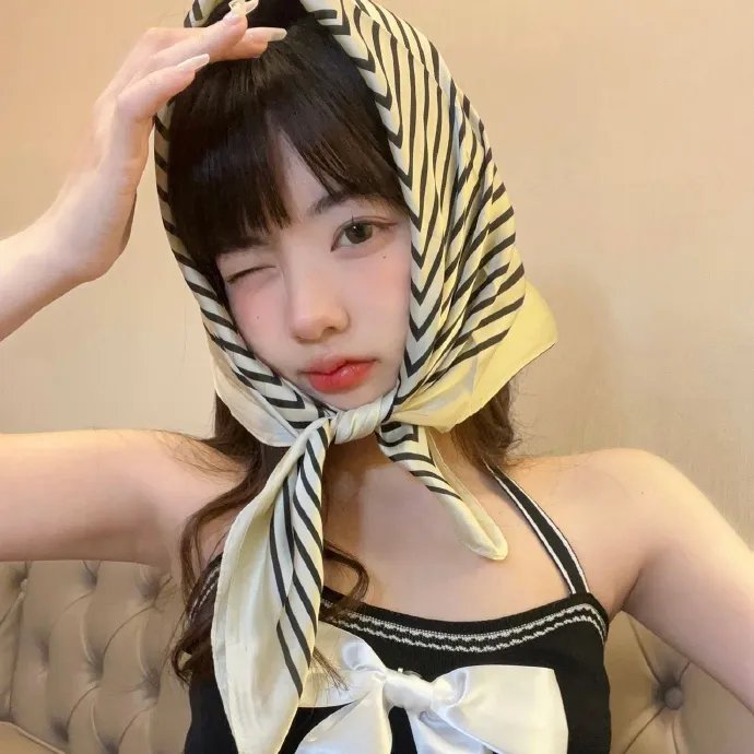 拜金女王的性爱派对海报