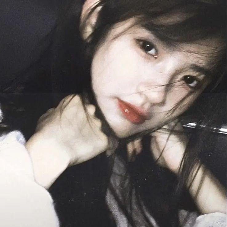 在土星环中海报
