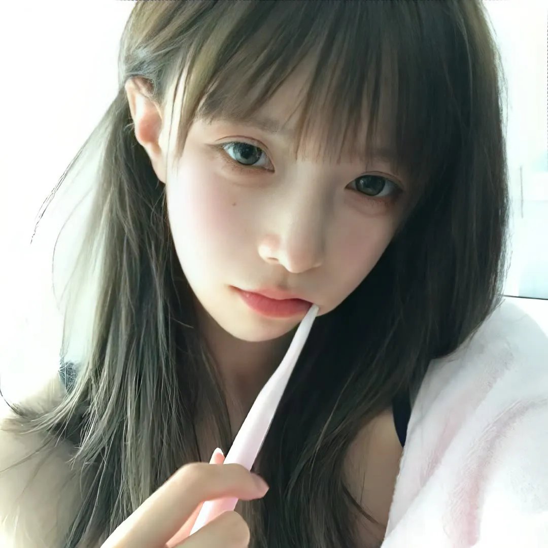 三月的大街海报